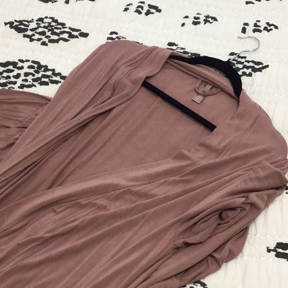 SKIMS Robe Like New - Picture 3 of 5